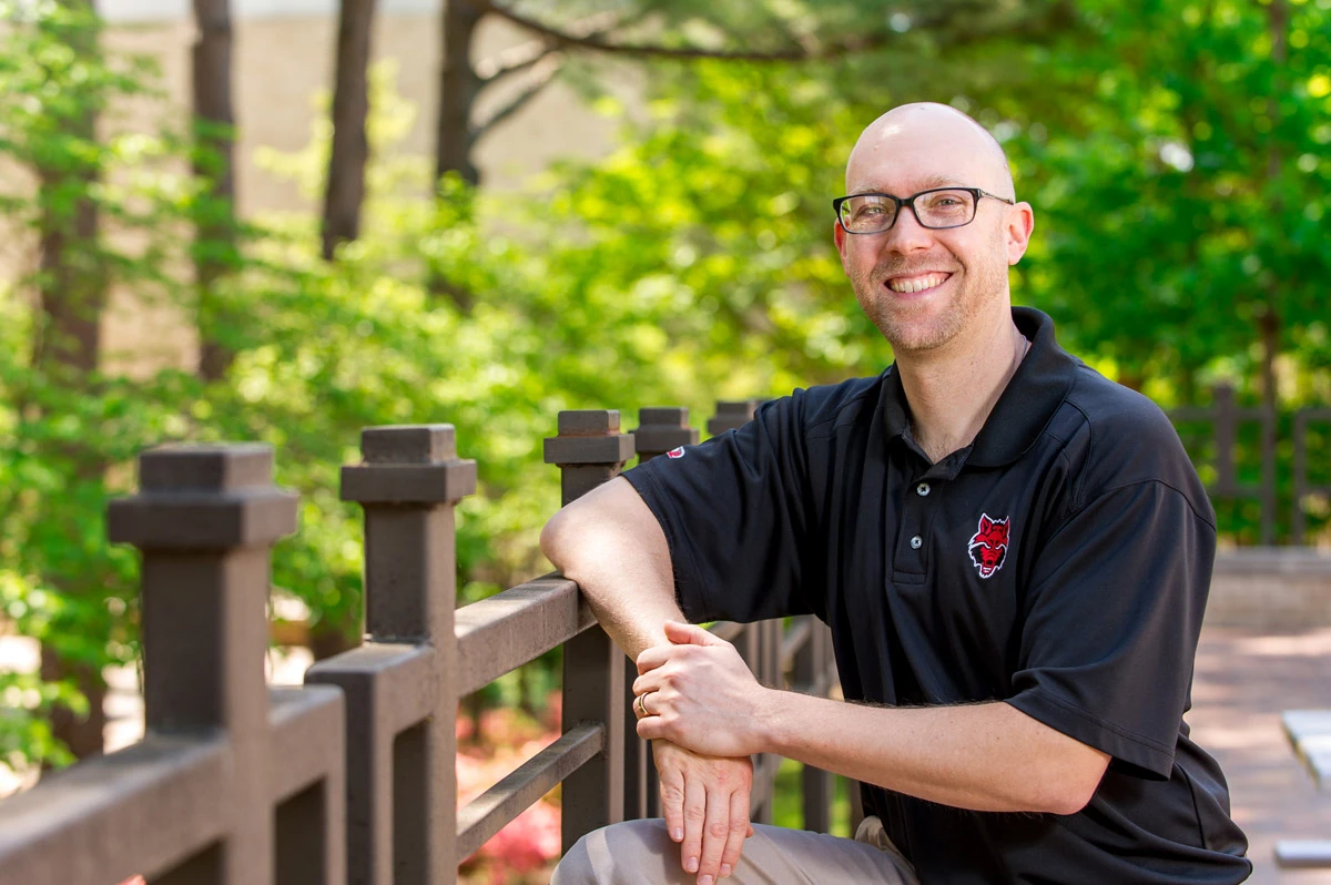 Get to Know the Faculty: Dr. Ryan R. Kelly