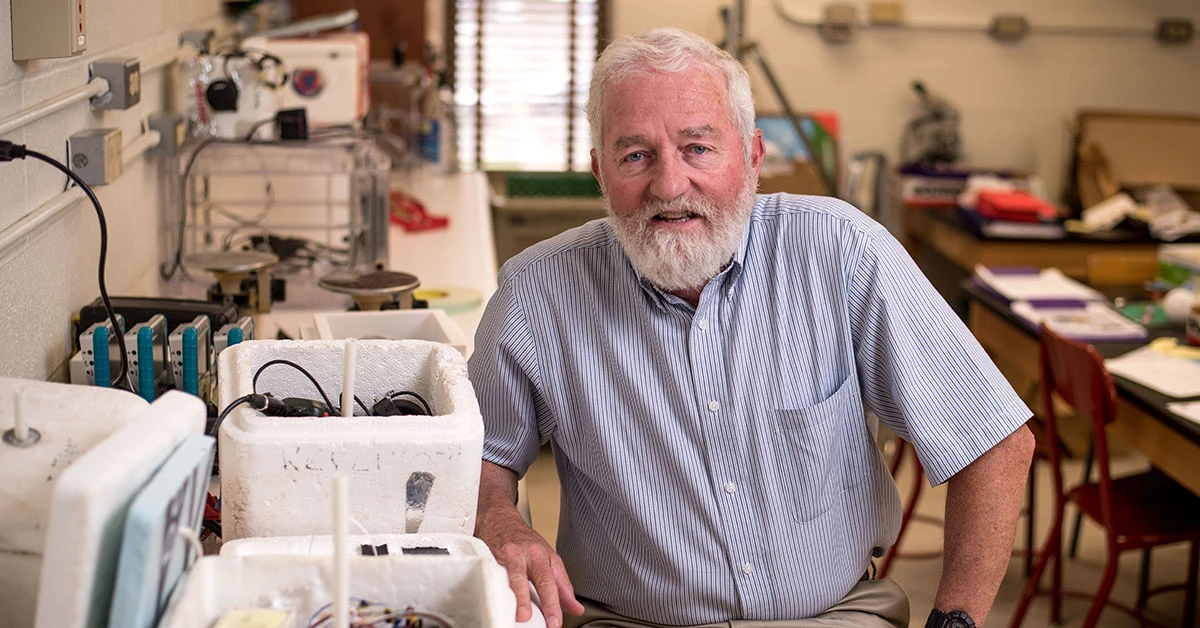 Get to Know the Faculty: Tillman Kennon