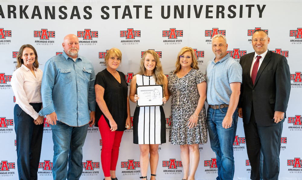 Madison Hewitt is First Recipient of the Chloe Elizabeth Vaught Memorial Scholarship