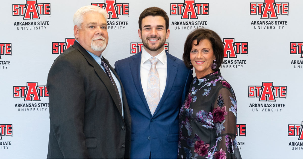 2019 Distinguished Award Winner: Jon Mark Horton