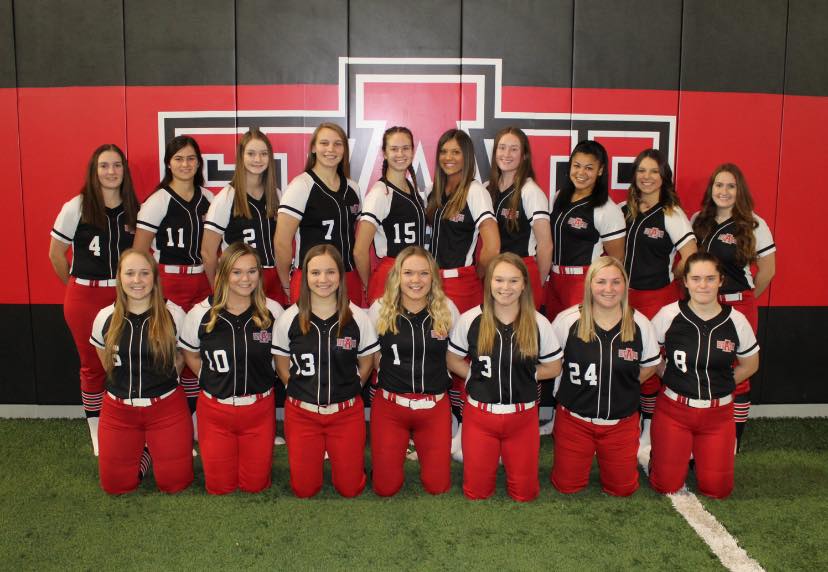 Softball Club to Celebrate Senior Day Saturday and Host Weekend Games