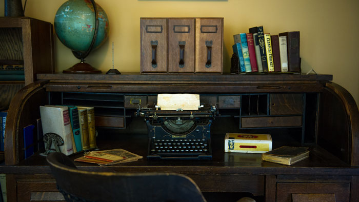 Authors Encouraged to Apply as Summer Hemingway-Pfeiffer Writer-in-Residence