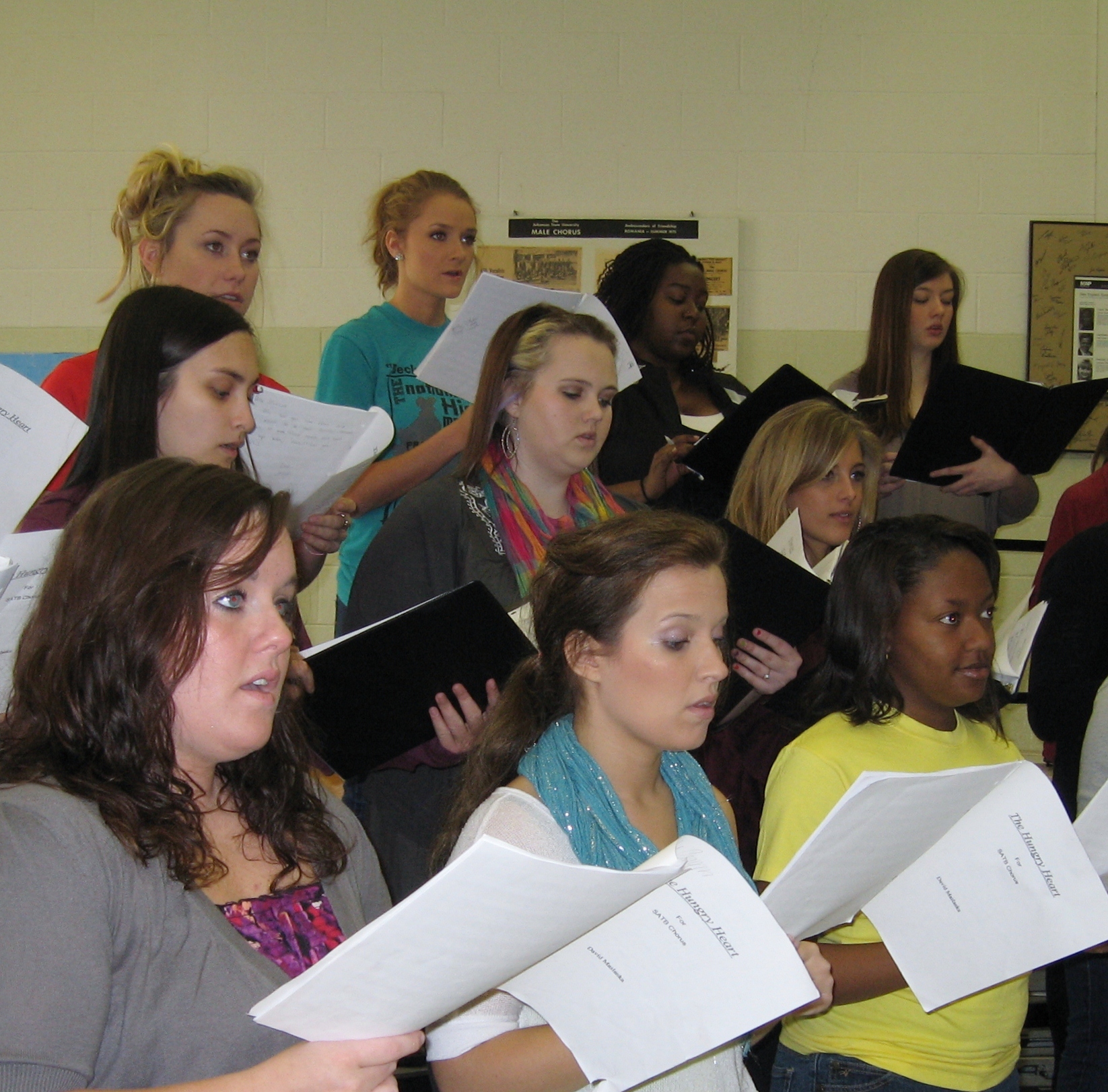 Choir students rehearse