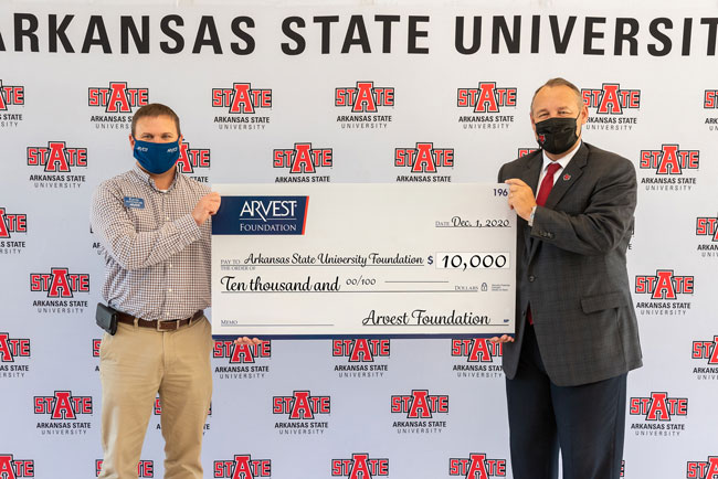 Arvest Foundation Donates $10,000 to Arkansas State University System Foundation