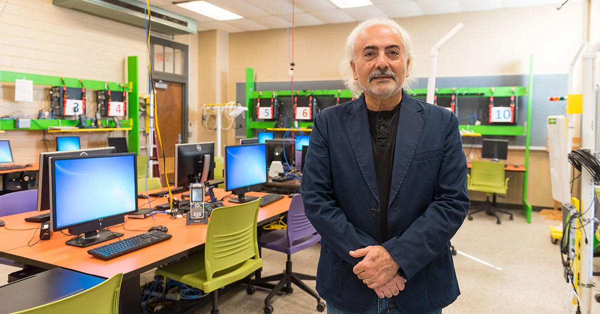 Get to Know the Faculty: Dr. Farhad Moeeni